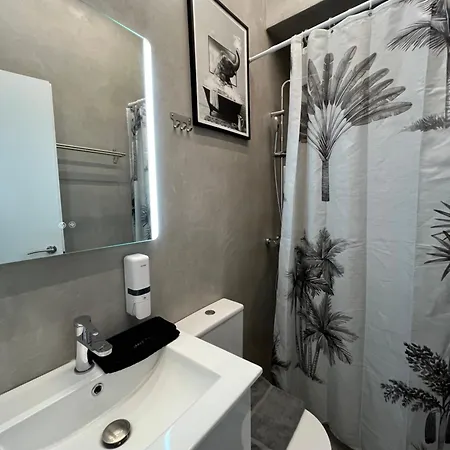 Muses Suite By Zeus Suites Athens Exterior photo