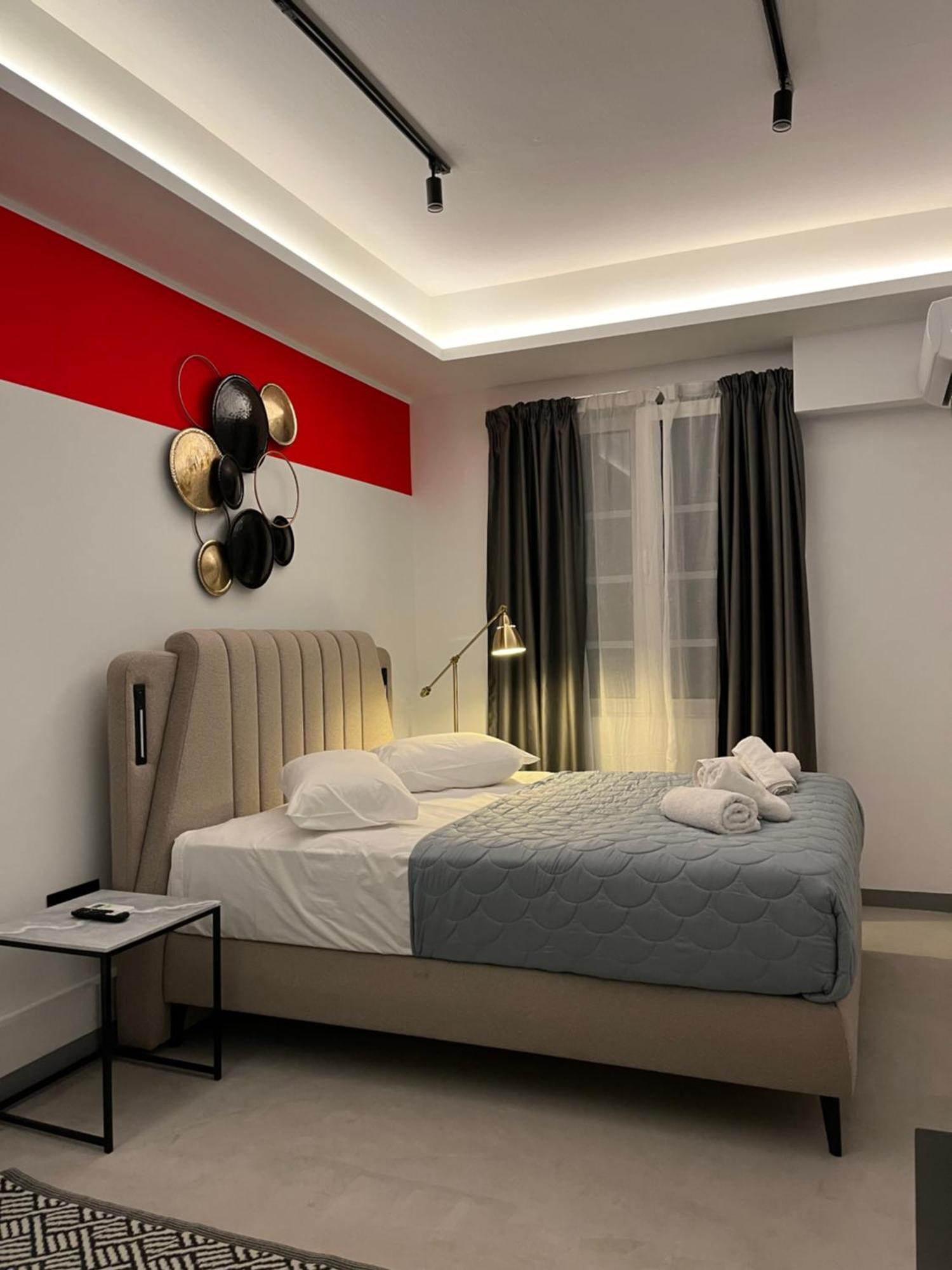 Apartment Muses By Zeus *