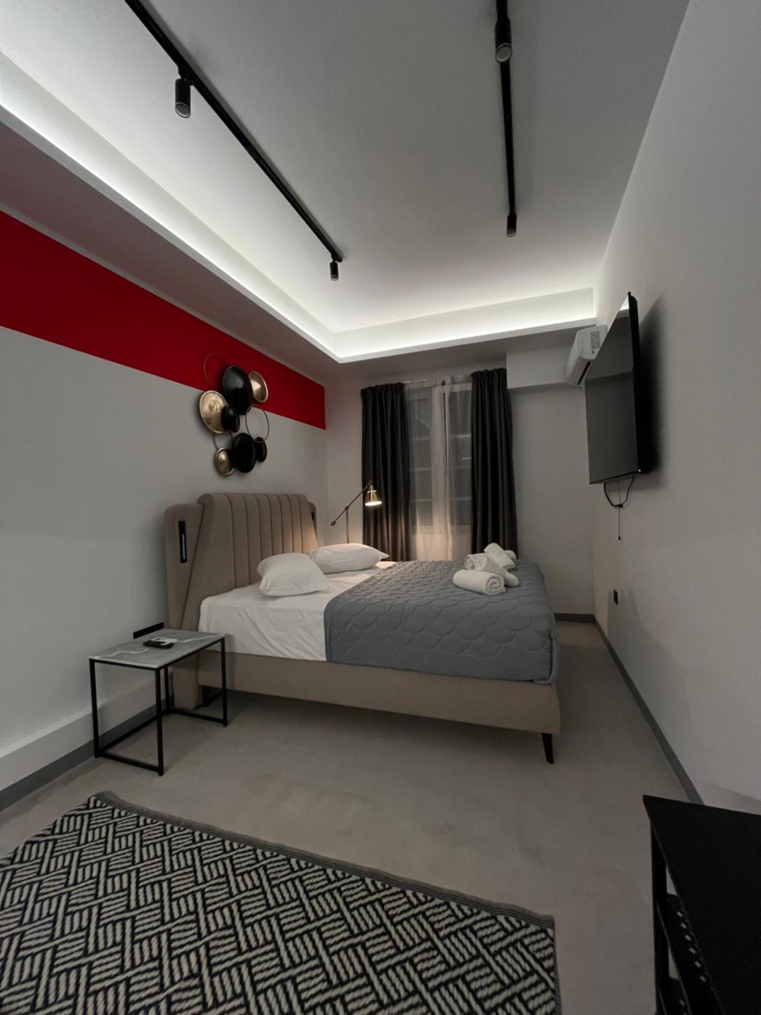 Muses By Zeus Apartment